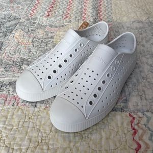 Native Jefferson’s Women’s Size 7